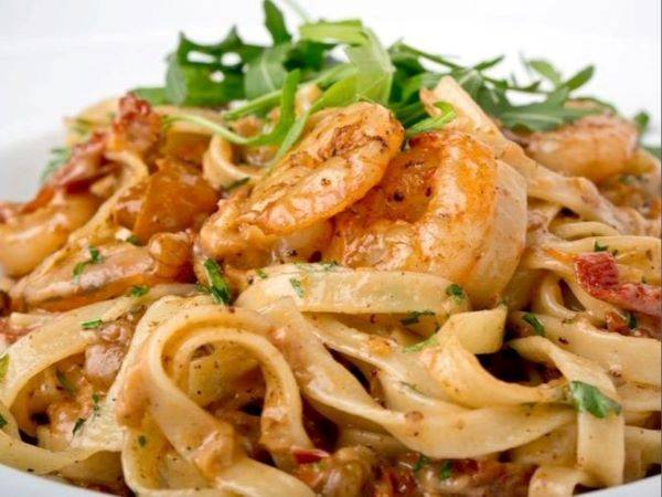 Tagliatelles à l'Ivoirienne : Une délicieuse touche africaine pour la Saint-Valentin !